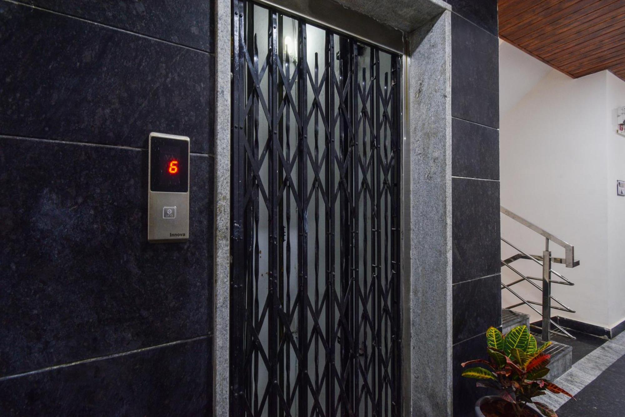 Hotel Super Collection O Gachibowli Phase - 1 Near Isb Exterior foto